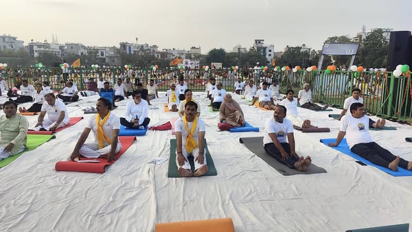 स्कूल एवं शिक्षण के हित में संघर्ष