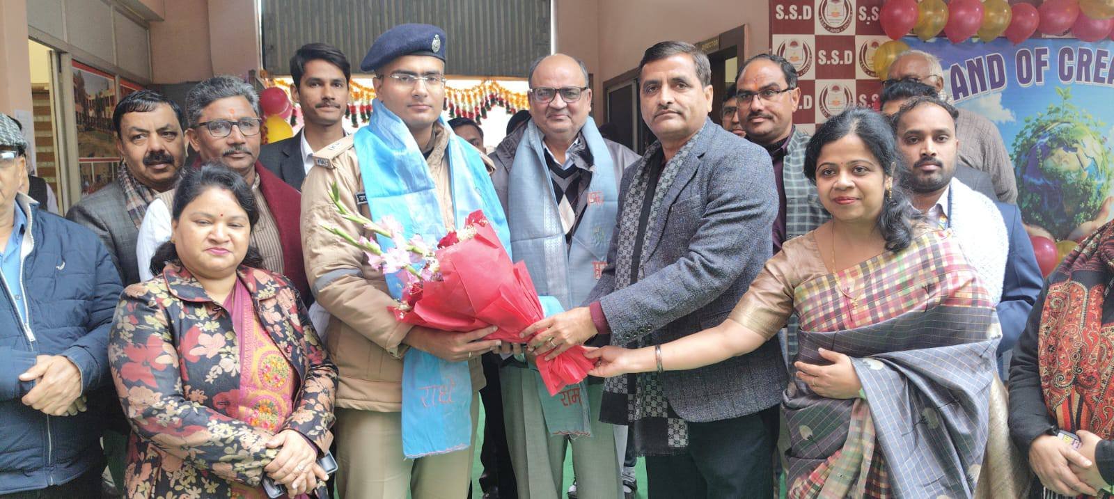स्कूल एवं शिक्षण के हित में संघर्ष